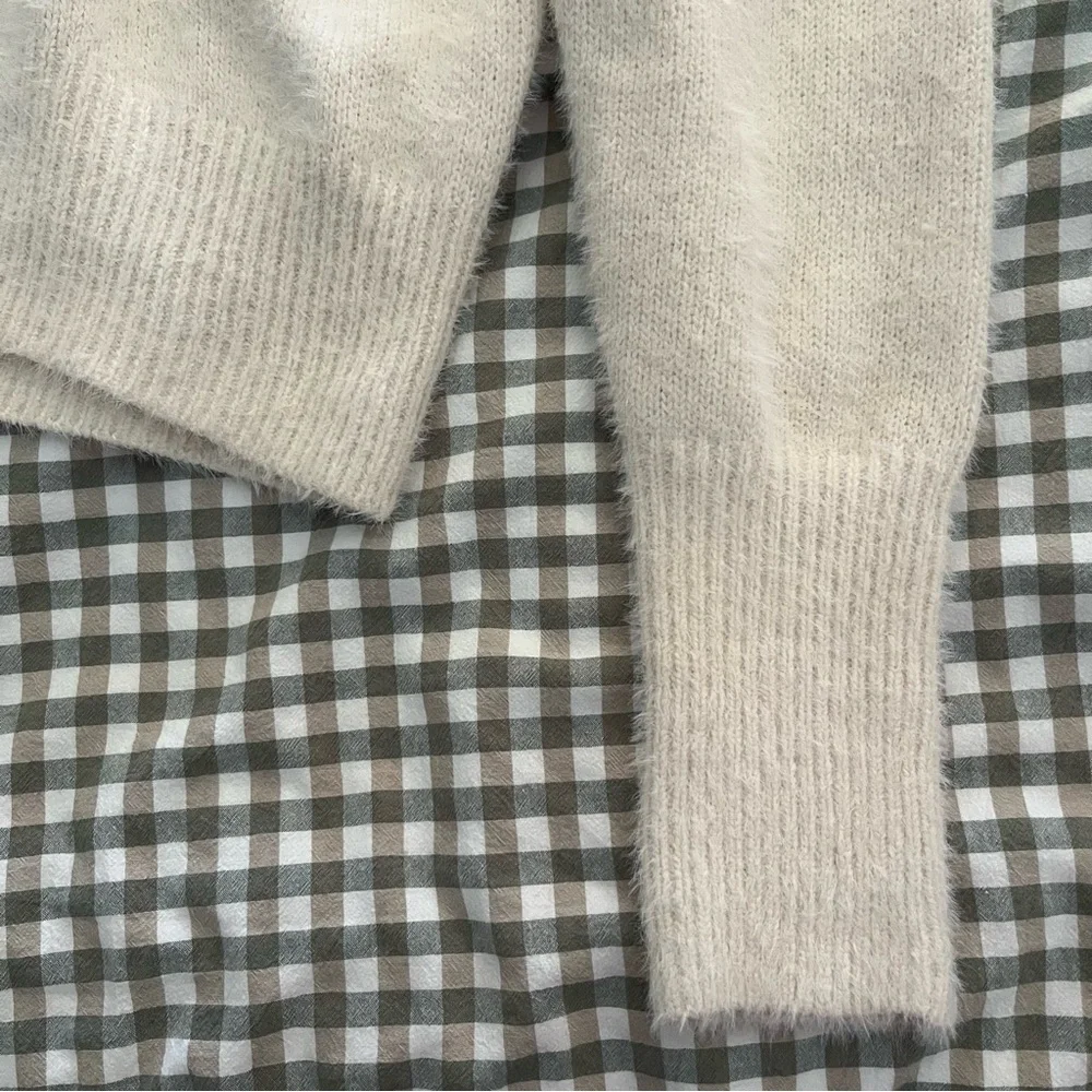 Fuzzy Cardigan - Picture 8 of 13